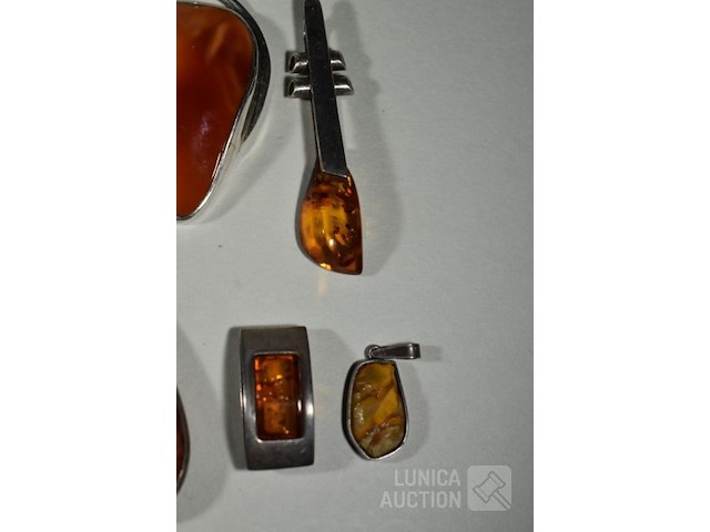 Verzameling hangers - afbeelding 4 van  8