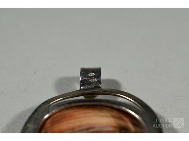 Verzameling hangers - afbeelding 8 van  8