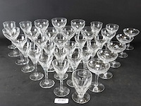 Verzameling kristallen glazen - afbeelding 1 van  5