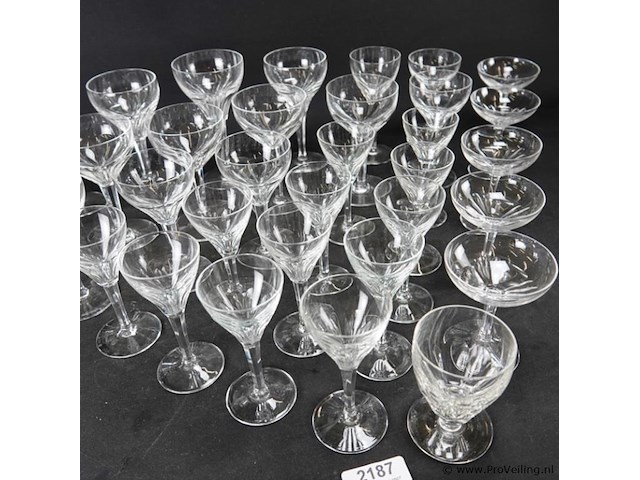Verzameling kristallen glazen - afbeelding 5 van  5