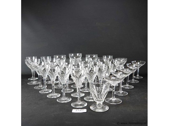 Verzameling kristallen glazen - afbeelding 2 van  5