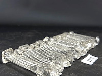 Verzameling kristallen messenleggers in johnson brothers schaal - afbeelding 3 van  5