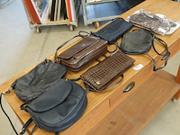 Verzameling lederen damestassen - afbeelding 1 van  5