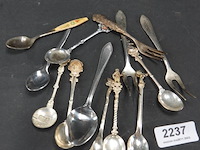 Verzameling lepeltjes - afbeelding 2 van  5