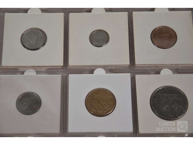 Verzameling munten - afbeelding 2 van  10