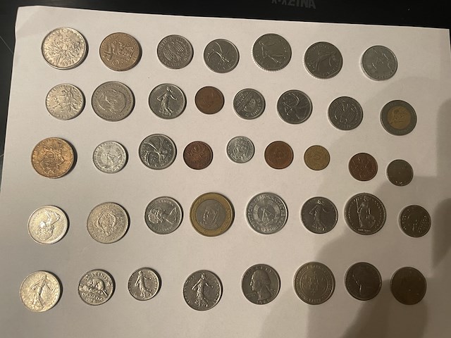 Verzameling oude munten - afbeelding 2 van  21
