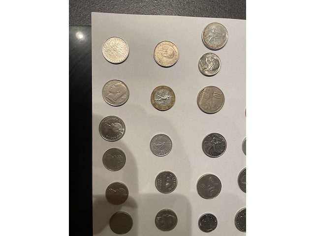 Verzameling oude munten - afbeelding 12 van  21