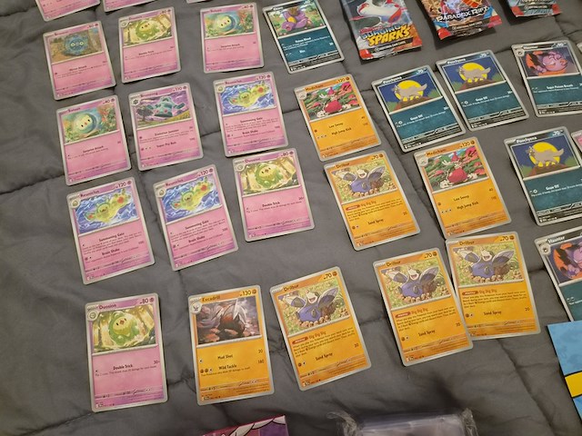 Verzameling pokémon kaarten en accessoires - afbeelding 3 van  21