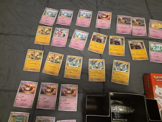 Verzameling pokémon kaarten en accessoires - afbeelding 8 van  21