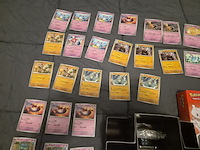 Verzameling pokémon kaarten en accessoires - afbeelding 8 van  21