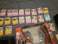 Verzameling pokémon kaarten en accessoires - afbeelding 9 van  21