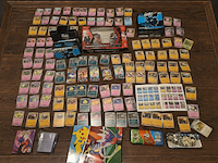 Verzameling pokémon kaarten en accessoires - afbeelding 1 van  21