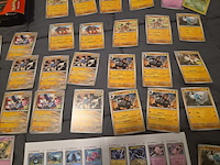 Verzameling pokémon kaarten en accessoires - afbeelding 13 van  21