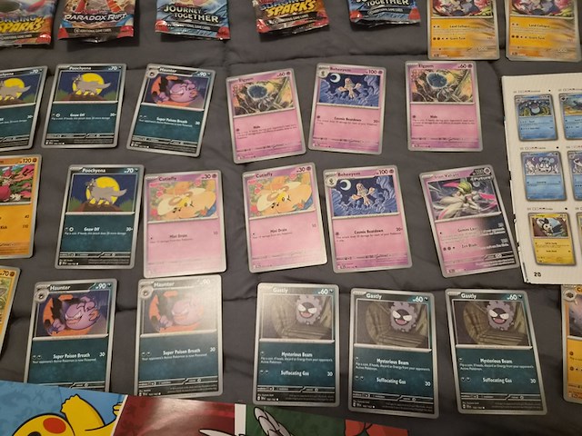 Verzameling pokémon kaarten en accessoires - afbeelding 18 van  21