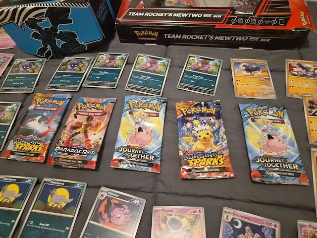 Verzameling pokémon kaarten en accessoires - afbeelding 20 van  21