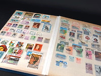 Verzameling postzegels in postzegelboek - afbeelding 3 van  5
