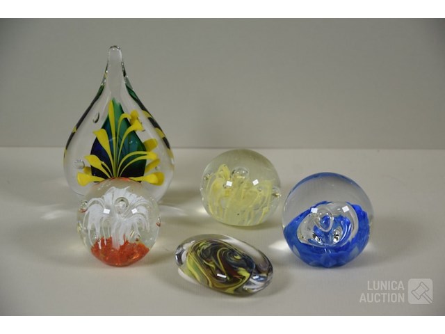 Verzameling presse-papiers - afbeelding 1 van  4