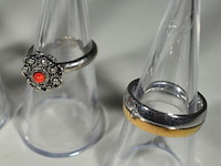 Verzameling ringen - afbeelding 5 van  6