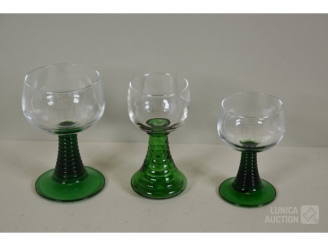 Verzameling roemer wijnglazen - afbeelding 2 van  3