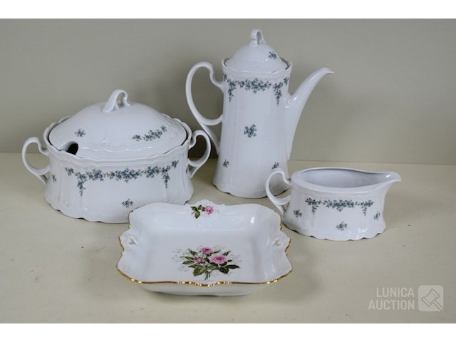 Verzameling servies - afbeelding 1 van  7