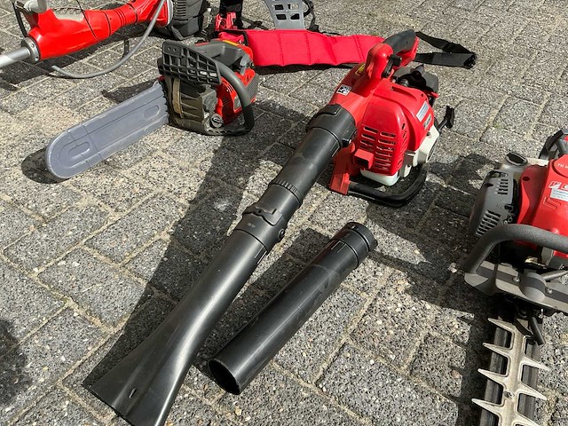 Verzameling van tuin en park machines - afbeelding 17 van  17