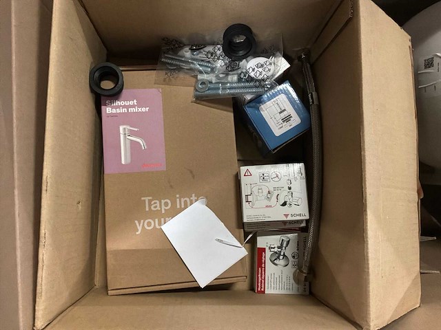 Verzameling verschillende sanitair - afbeelding 11 van  21