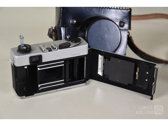Verzameling vintage camera's - afbeelding 5 van  8