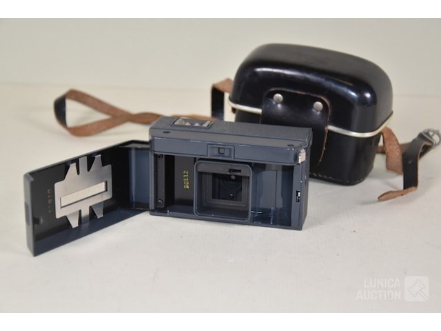 Verzameling vintage camera's - afbeelding 7 van  8