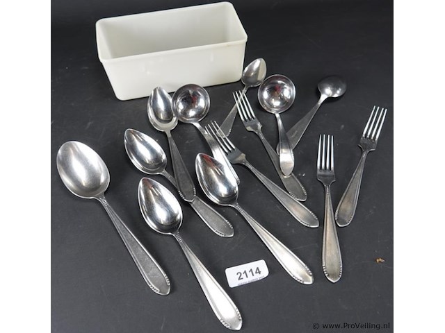 Verzameling voorschoten bestek - afbeelding 2 van  5