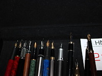 Verzameling vulpennen. 12 stuks diverse merken in koffer. - afbeelding 3 van  3