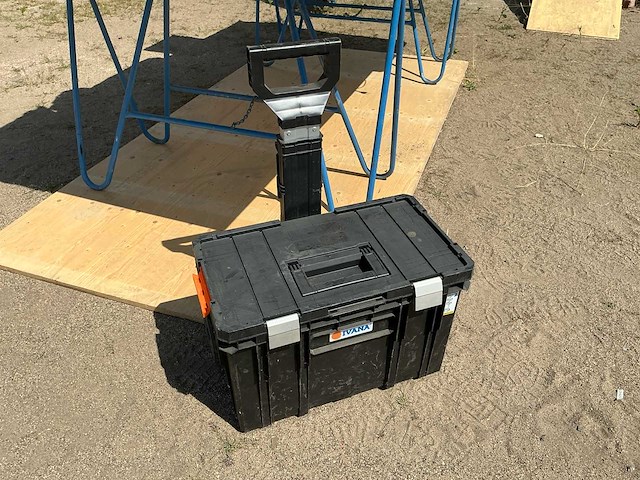 Verzamelkavel professioneel elektrisch gereedschap, bladblazer en accessoires o.a. festool, milwaukee, makita, dewalt, ridgid en elu - afbeelding 20 van  26