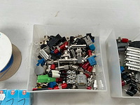 Verzamelkavel van laboratoriumapparatuur, lenzen, sensoren, electrionica en lasers - afbeelding 5 van  88