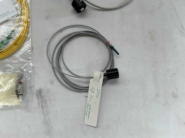 Verzamelkavel van laboratoriumapparatuur, lenzen, sensoren, electrionica en lasers - afbeelding 16 van  88