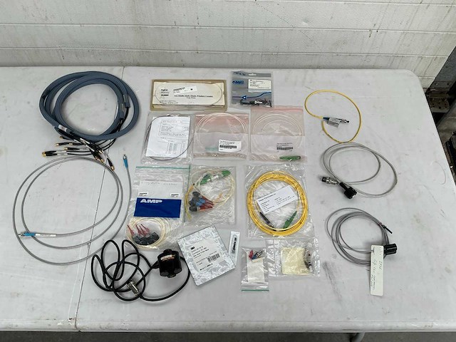 Verzamelkavel van laboratoriumapparatuur, lenzen, sensoren, electrionica en lasers - afbeelding 72 van  88