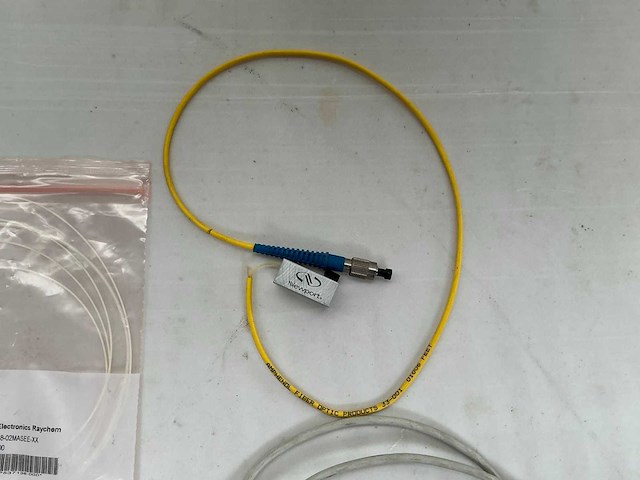 Verzamelkavel van laboratoriumapparatuur, lenzen, sensoren, electrionica en lasers - afbeelding 74 van  88
