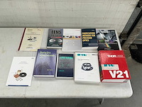 Verzamelkavel van laboratoriumapparatuur, lenzen, sensoren, electrionica en lasers - afbeelding 84 van  88