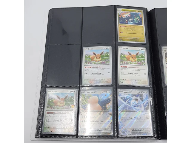 Verzamelmap met kaarten, pokémon, o.a. exeggcute pre en 001/131 - afbeelding 19 van  45