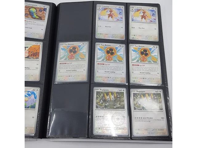 Verzamelmap met kaarten, pokémon, o.a. exeggcute pre en 001/131 - afbeelding 22 van  45