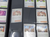 Verzamelmap met kaarten, pokémon, o.a. exeggcute pre en 001/131 - afbeelding 27 van  45