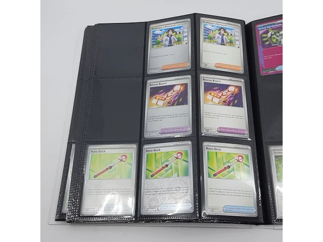 Verzamelmap met kaarten, pokémon, o.a. exeggcute pre en 001/131 - afbeelding 37 van  45