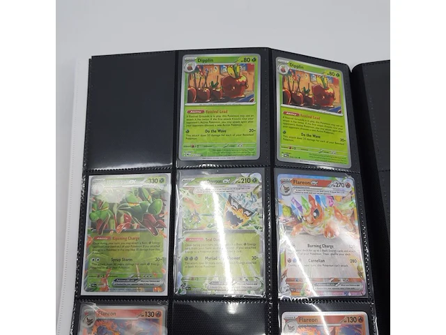 Verzamelmap met kaarten, pokémon, o.a. exeggcute pre en 001/131 - afbeelding 41 van  45
