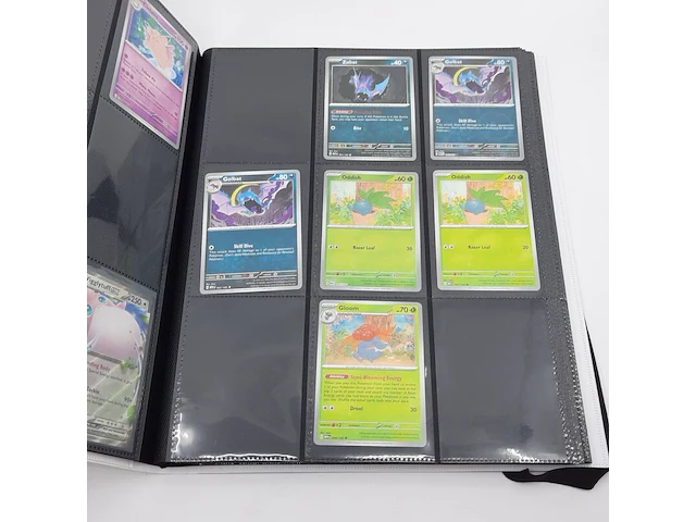 Verzamelmap met kaarten, pokémon, o.a. ivysaur mew en 002/165 - afbeelding 2 van  43