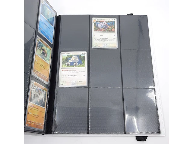 Verzamelmap met kaarten, pokémon, o.a. ivysaur mew en 002/165 - afbeelding 26 van  43