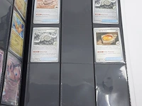 Verzamelmap met kaarten, pokémon, o.a. ivysaur mew en 002/165 - afbeelding 28 van  43