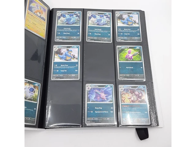 Verzamelmap met kaarten, pokémon, o.a. ivysaur mew en 002/165 - afbeelding 42 van  43