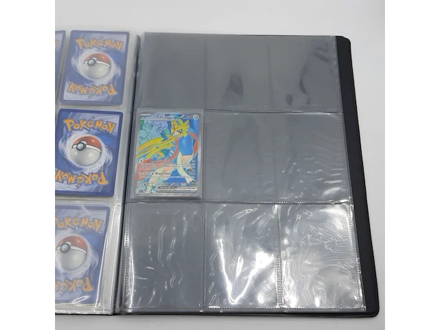Verzamelmap met kaarten, pokémon, o.a. misty's psyduck dri en 193/182 - afbeelding 15 van  22