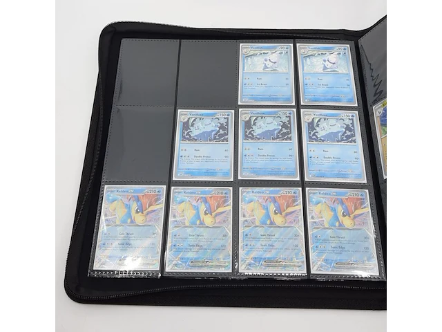 Verzamelmap met kaarten, pokémon, o.a. samurott whit en 023/086 - afbeelding 3 van  39