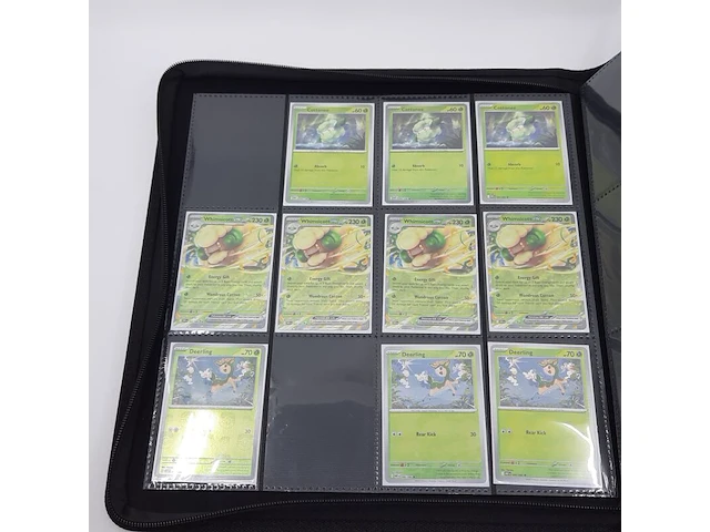 Verzamelmap met kaarten, pokémon, o.a. samurott whit en 023/086 - afbeelding 23 van  39