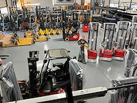 Verzamelveiling heftrucks. quads, grasmaaiers, gereedschappen