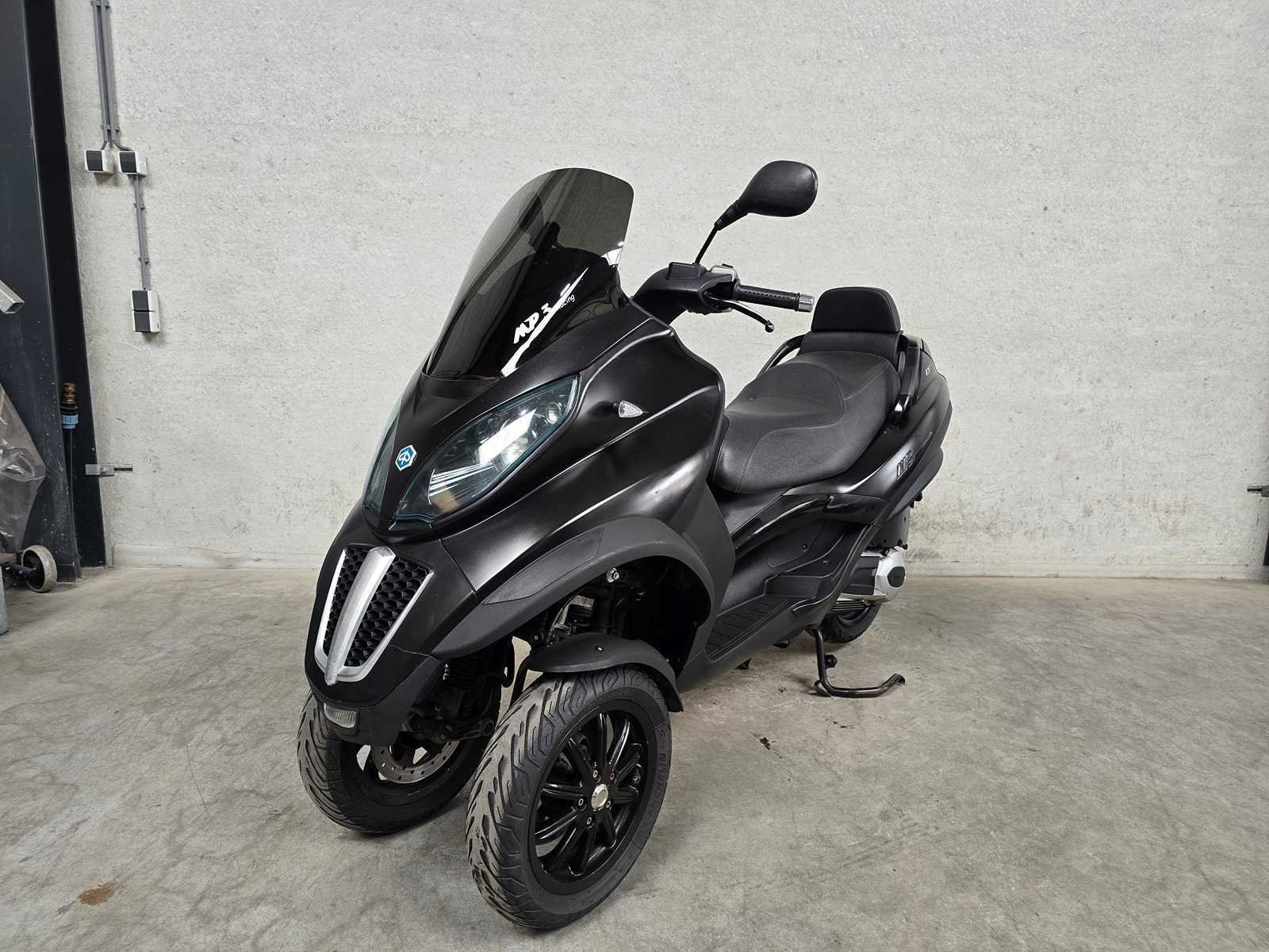 Verzamelveiling scooters en motoren